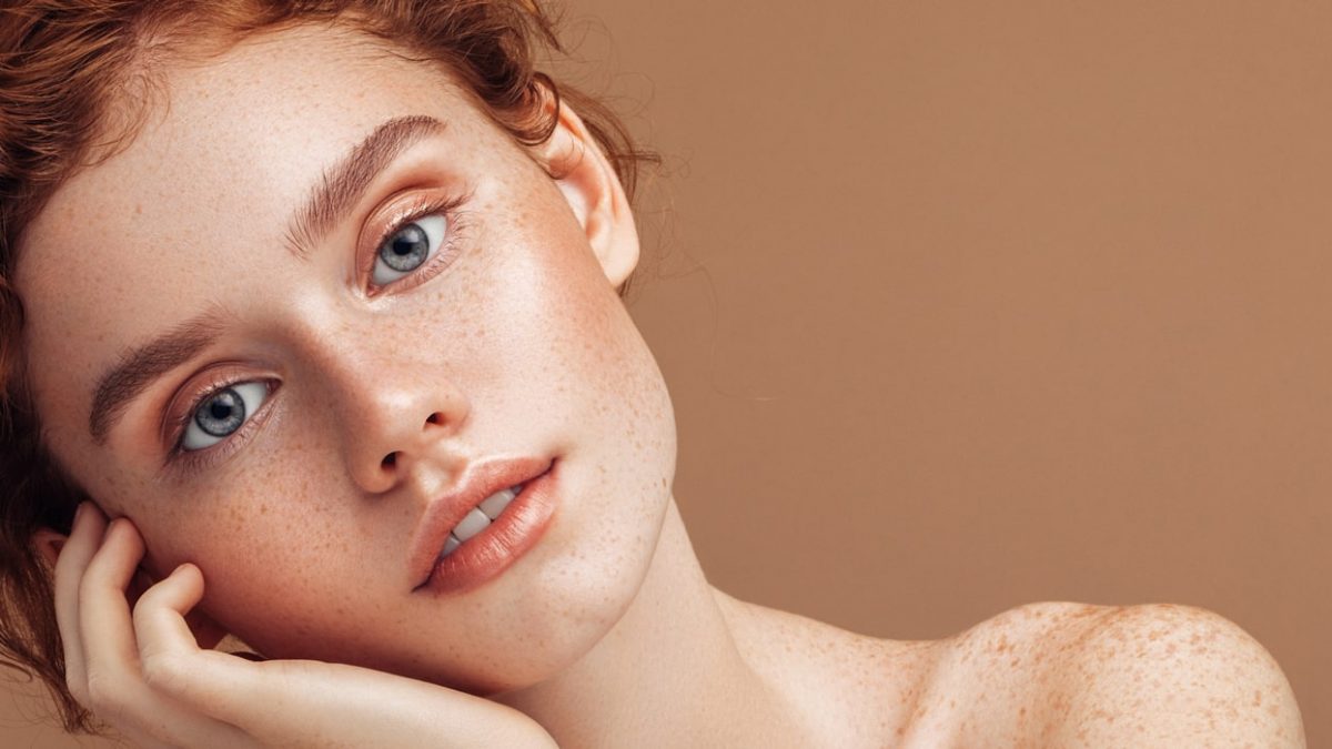 Ästhetische Filler&shy;behandlungen mit Polynukleotiden und mit Hyaluronsäure
